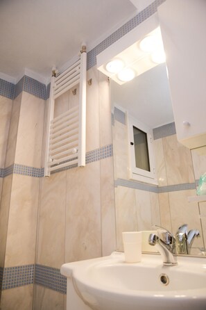 디럭스 아파트 | 욕실