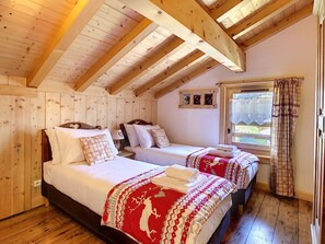 3 Schlafzimmer, Reisekinderbett, kostenloses WLAN, Bettwäsche