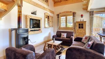 Télévision, cheminée