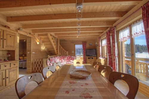 Mont Blanc views from this spacious chalet