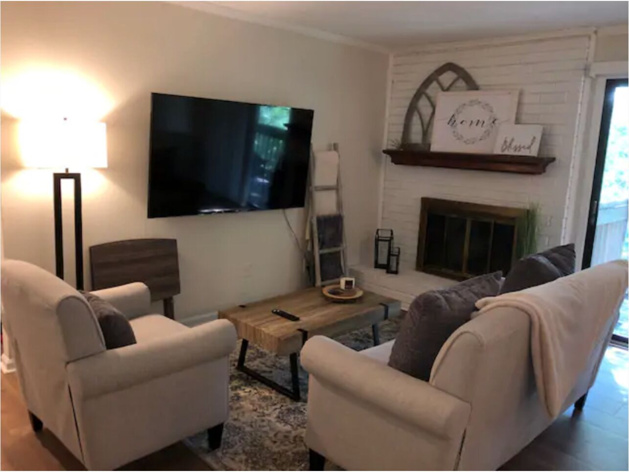 Private 2BR condo w/ comfy King & Queen beds