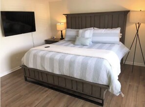 2 makuuhuonetta, Wi-Fi, vuodevaatteet