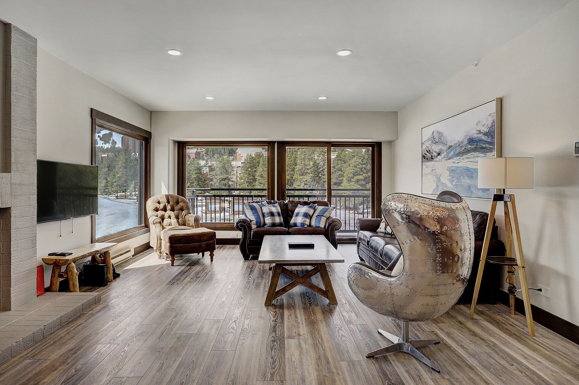 Televisión, chimenea