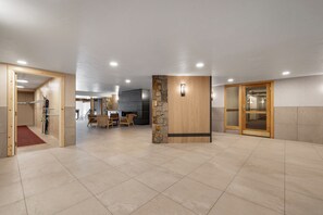 Lobby - Ski-In/Ski-Out Breckenridge Condo, Plus Downtown! (Breckenridge)