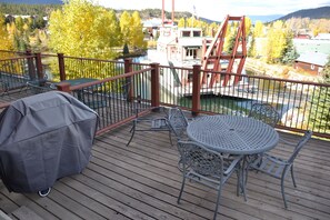 Outdoor dining - Stay Downtown and Quick Walk to Quicksilver Lift! (Breckenridge)