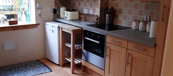 2 bedroom cottage in the centre of Brodick.