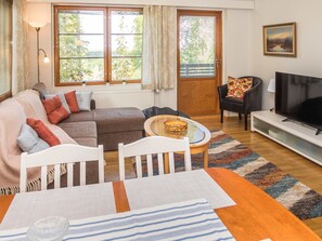 TV - Karhunvartijan pirtti c1 by Interhome (Kuusamo)