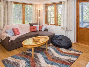 TV - Karhunvartijan pirtti c1 by Interhome (Kuusamo)