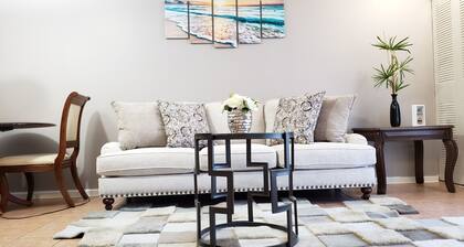 🏡Comfy & Convenient 1BR Apartment Near Oaks Mall & Medical Center Fast WIFI