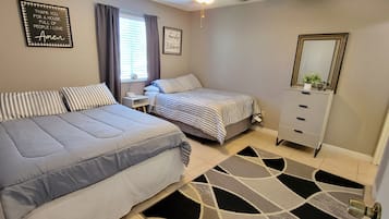 1 多间卧室、熨斗/熨衣板、免费 WiFi、床单