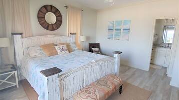 4 makuuhuonetta, silitysrauta/-lauta, vauvan matkasänky, ilmainen Wi-Fi