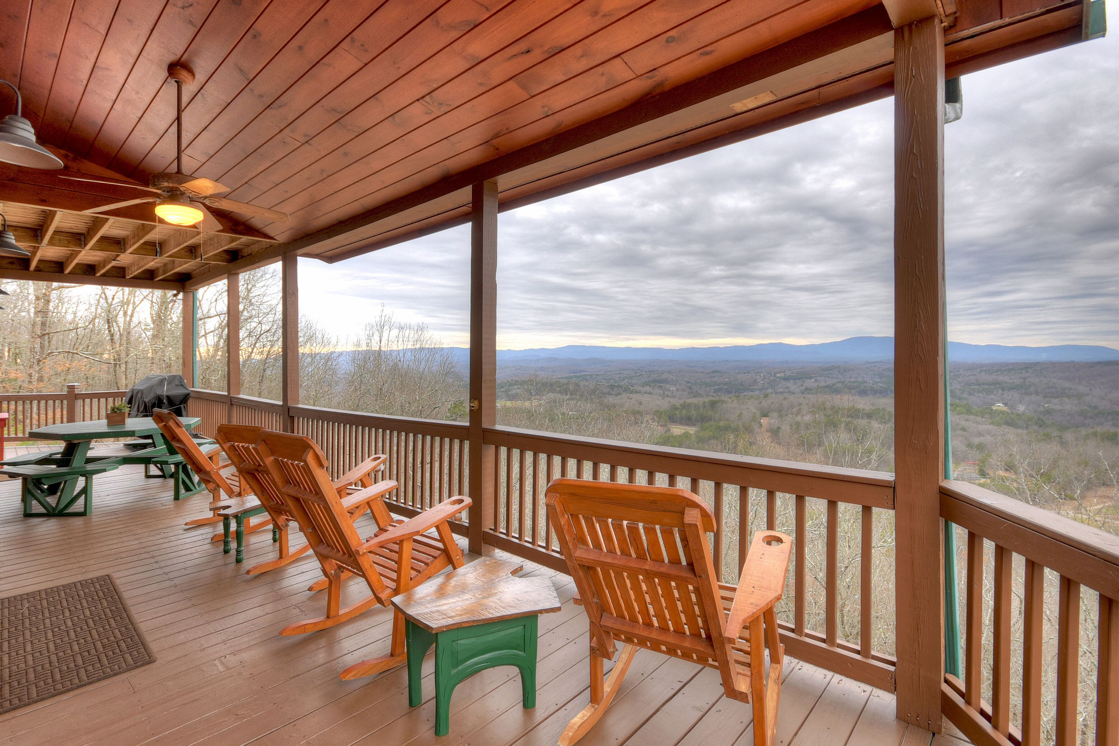 Amazing View - Mineral Bluff