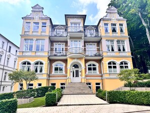 Esterni