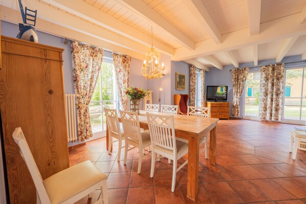 تناول الطعام