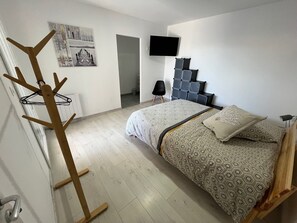 4 quartos, ferros/tábuas de passar roupa, berço de viagem, Wi-Fi