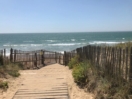 Villa 9 personnes avec piscine chauffée bord de mer 4 étoiles