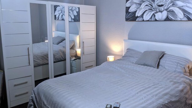 Unclassified image, 1 of 9, button - Shayan Studio Flats Stourbridge (Stourbridge)