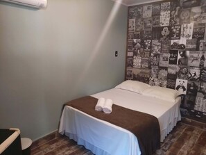 1 bedroom, WiFi, bed sheets