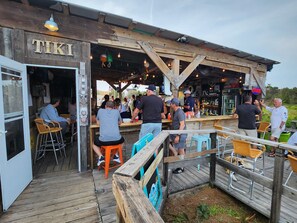 Bar (in der Unterkunft)