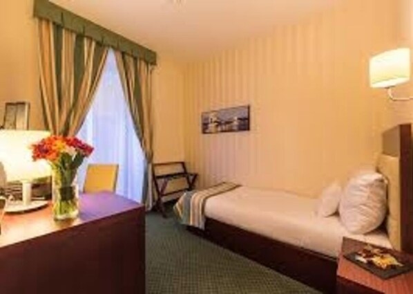 1 bedroom, iron/ironing board, WiFi