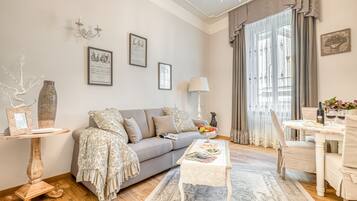 Smart TV, books, stereo