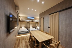 1 bedroom, desk, free WiFi, bed sheets
