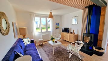 Télévision, livres, chaßne hi-fi