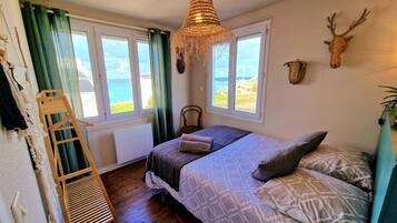 2 chambres, fer et planche Ă repasser, Wi-Fi gratuit, draps fournis