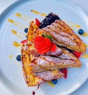 Breakfast buffet - The Old Foundry Hotel (Cape Town)