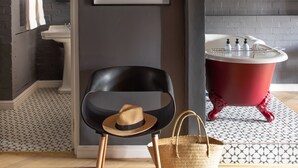 Premium Room | Bathroom - The Old Foundry Hotel (Cape Town)