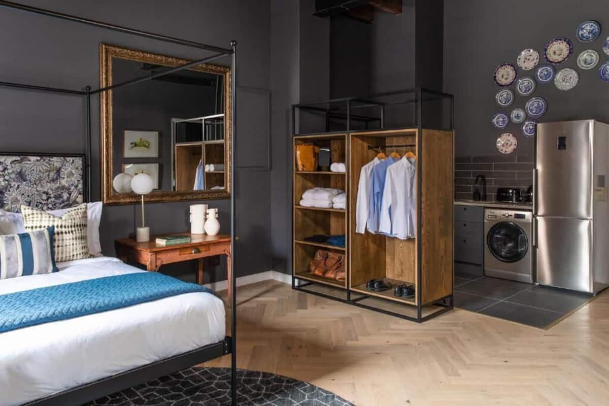 Habitación Premium | Minibar, caja fuerte, escritorio y espacio para trabajar con un portátil