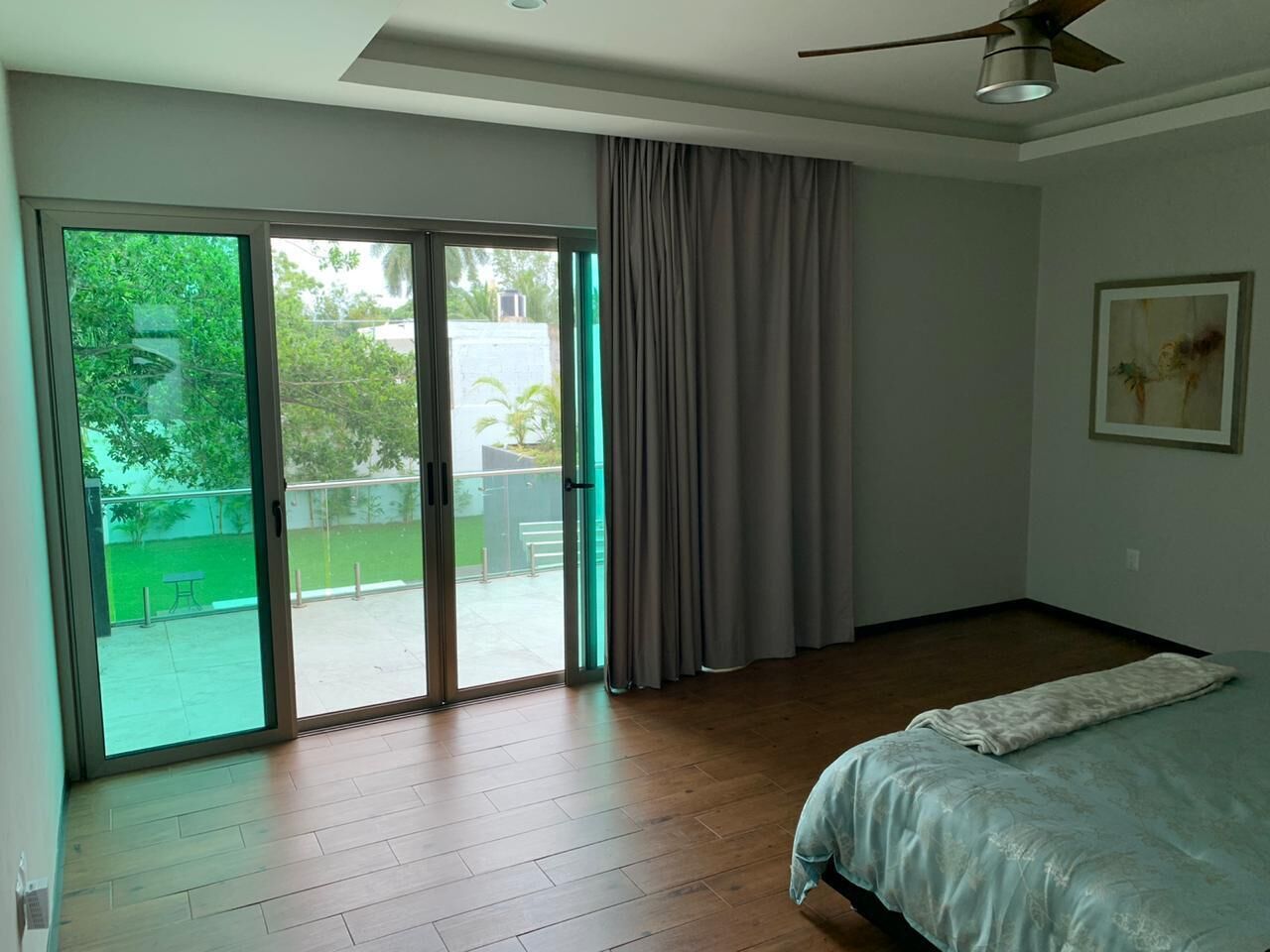 4 slaapkamers, een strijkplank/strijkijzer, wifi, beddengoed