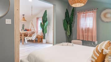 1 bedroom, iron/ironing board, travel cot, free WiFi