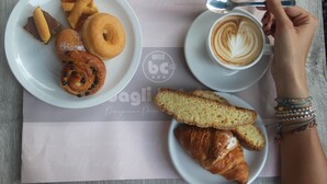 Free daily continental breakfast - Hotel Bagli (Rimini)