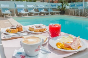 Außenpool (je nach Saison geöffnet)