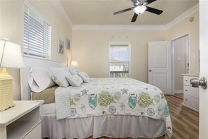 4 Schlafzimmer, Bügeleisen/Bügelbrett, kostenloses WLAN, Bettwäsche