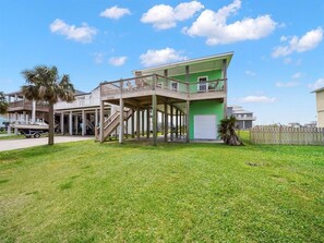 Exterior - Beach Retreat, Crystal Beach, Beach view with Beach Road Access (Bolivar Peninsula)