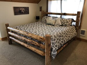 Tabla de planchar con plancha, wifi y ropa de cama 