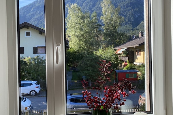 Blick aus dem Wohn- und Esszimmer Richtung Kramerspitz