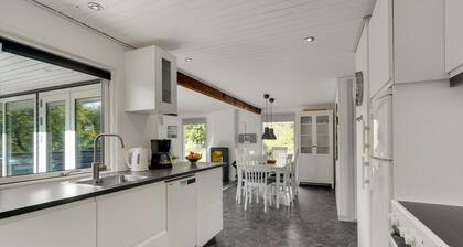 Gorgeous home in Toftlund with WiFi