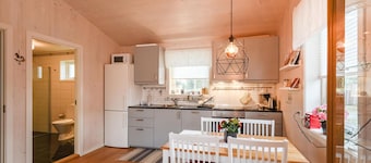 2 bedroom amazing home in åsensbruk