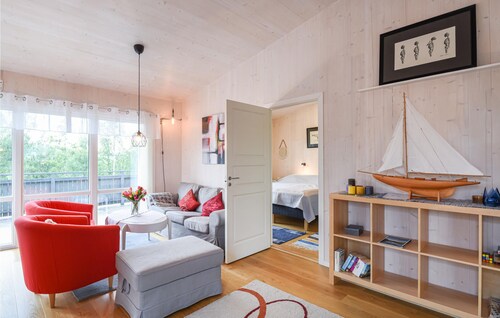 2 bedroom amazing home in åsensbruk
