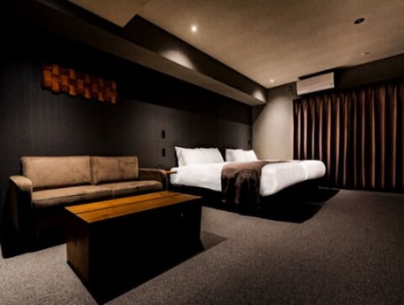 2 habitaciones, escritorio, sistema de insonorización y wifi gratis