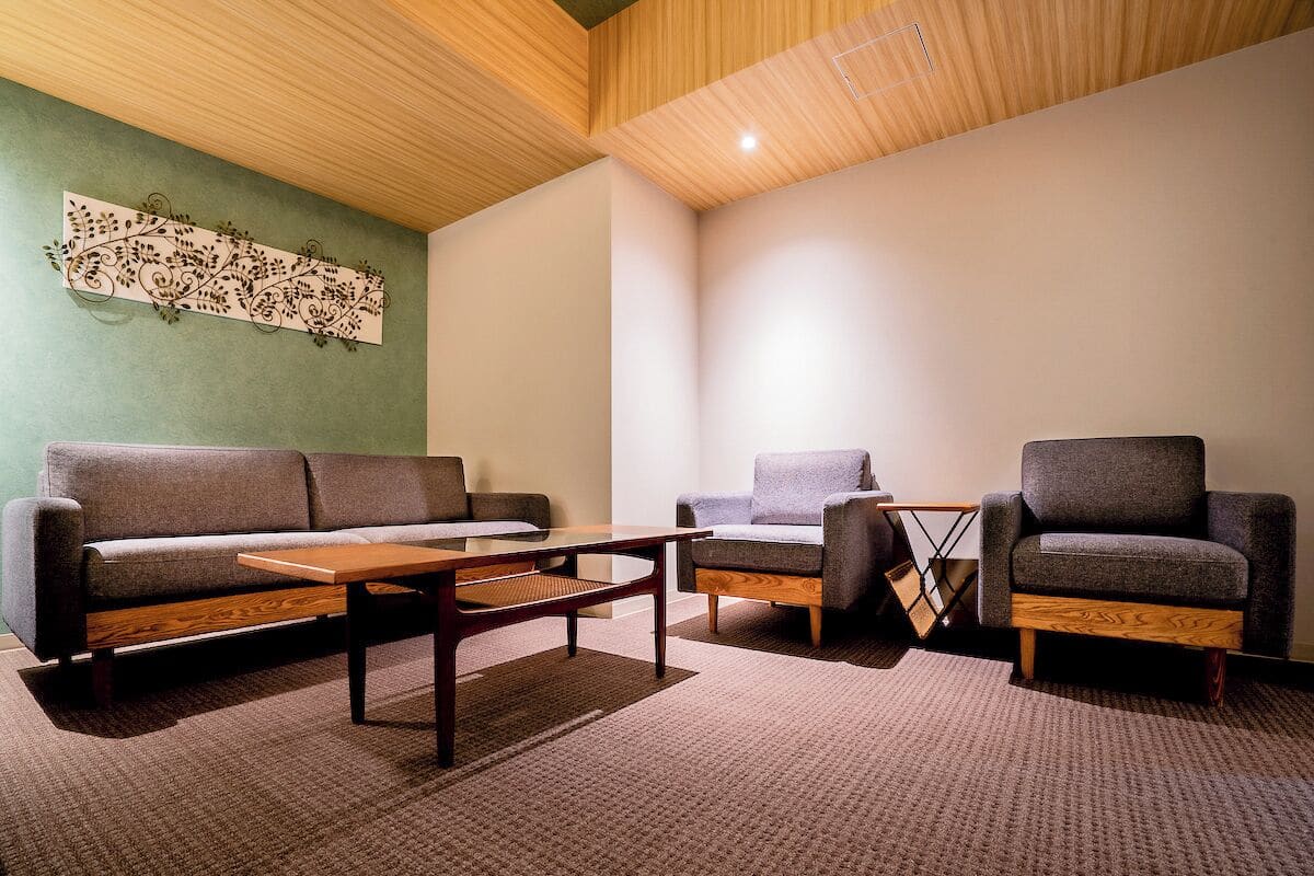 Habitación | Área de sala de estar | Televisión de pantalla plana 
