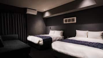 Room | Meja, kalis bunyi, Wi-fi percuma, cadar katil