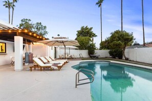 Et oppvarmet basseng