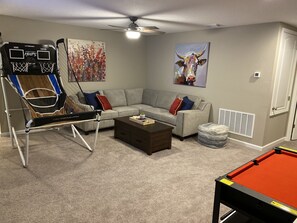 Smart TV, table tennis, books
