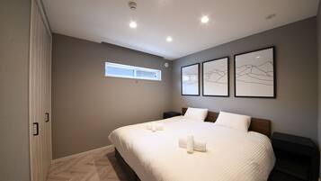 Chalet | 3 bedrooms, premium bedding, down comforters, pillowtop beds