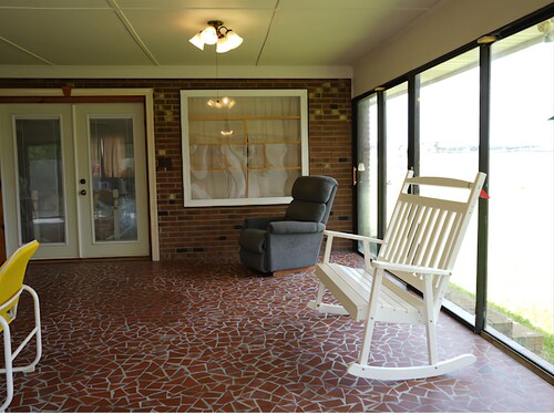 3 bed 2 bath Home 11 miles from Atlantic Ocean