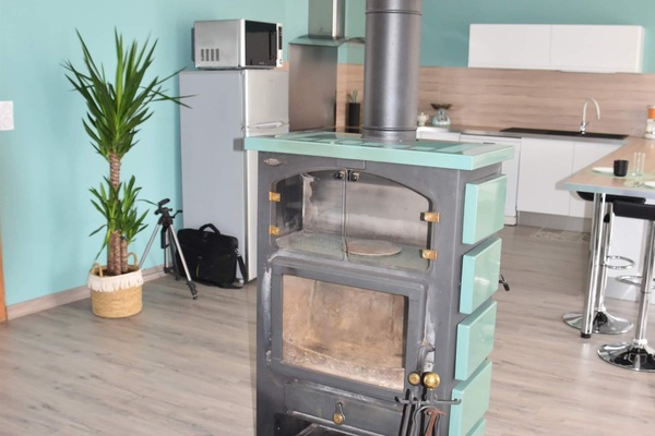 KylskÄp, mikrovÄgsugn, ugn och spishÀll